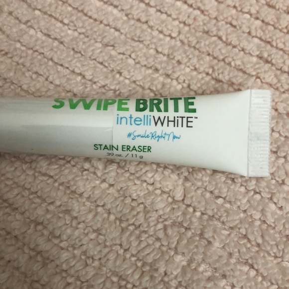 NEW INTELLI WHITE #smile right now swipe brite stain eraser.new never use - Picture 3 of 8